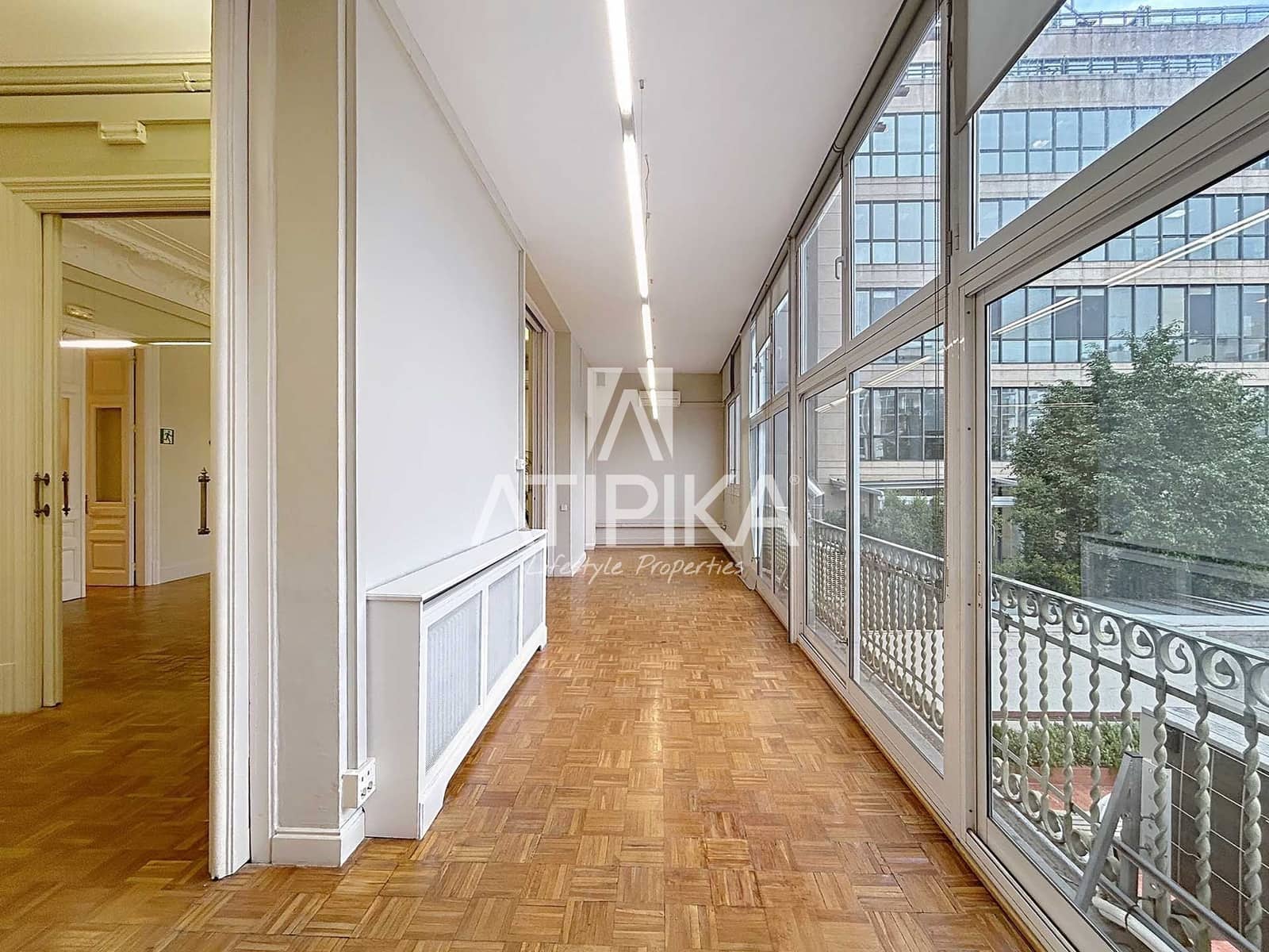 5 soverom Kontor til leie i Barcelona by - € 3 423 (Ref: 9548712)