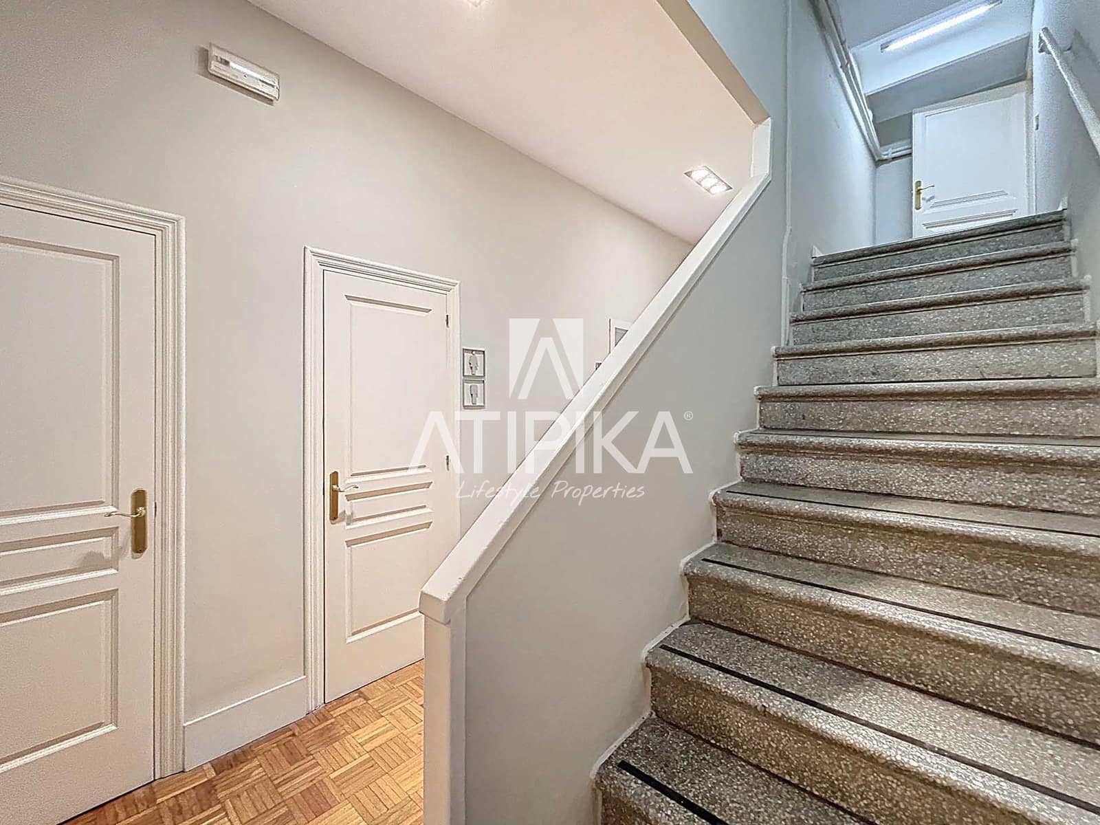 5 soverom Kontor til leie i Barcelona by - € 3 423 (Ref: 9548712)