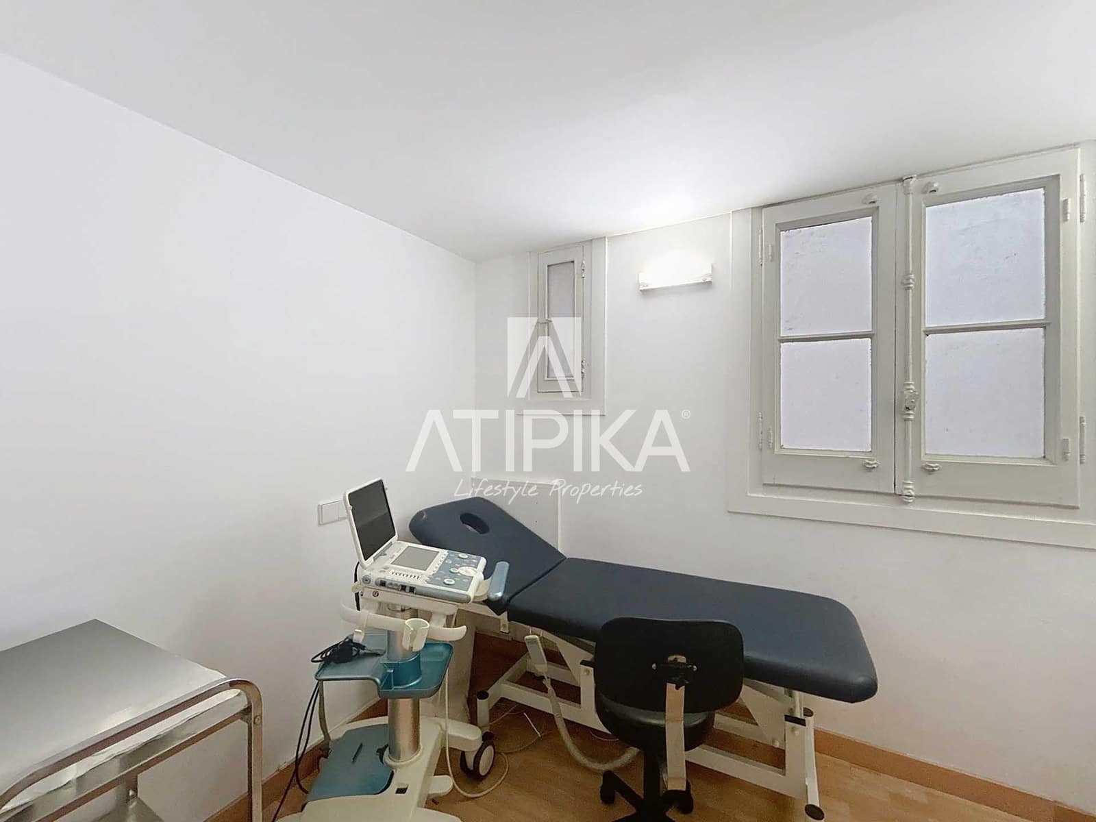 5 bedroom Commercial for rent in Barcelona city - € 3,500 (Ref: 9548713)