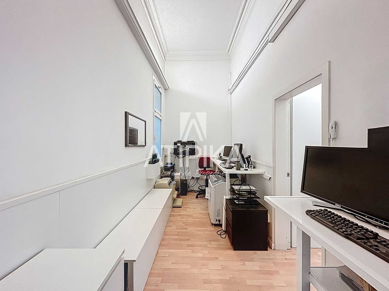 5 bedroom Commercial for rent in Barcelona city - € 3,500 (Ref: 9548713)