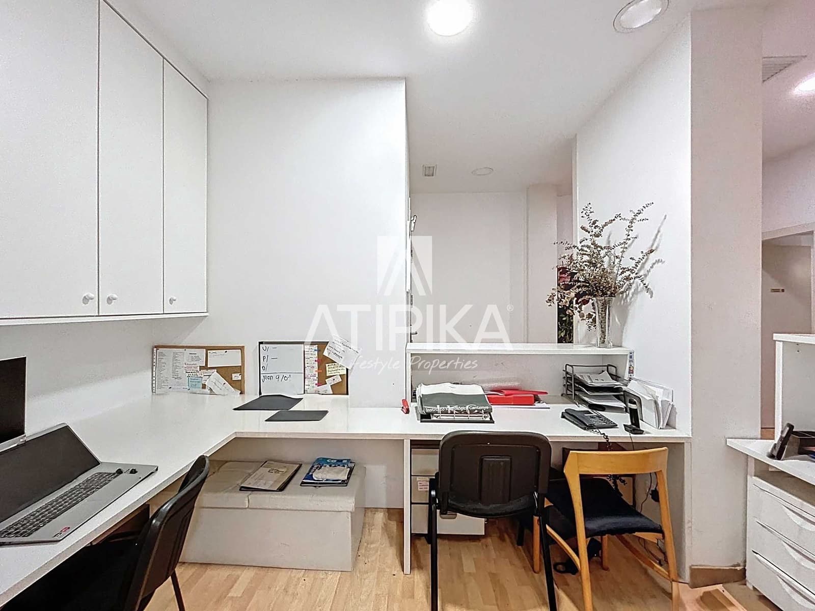 5 bedroom Commercial for rent in Barcelona city - € 3,500 (Ref: 9548713)