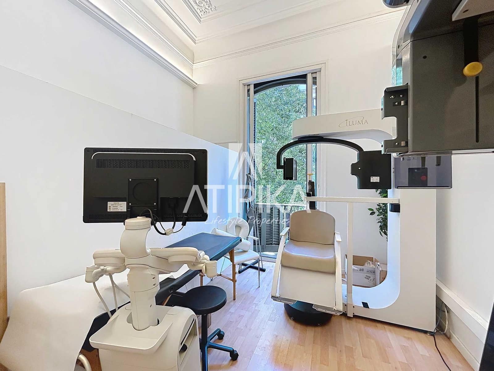 5 bedroom Commercial for rent in Barcelona city - € 3,500 (Ref: 9548713)