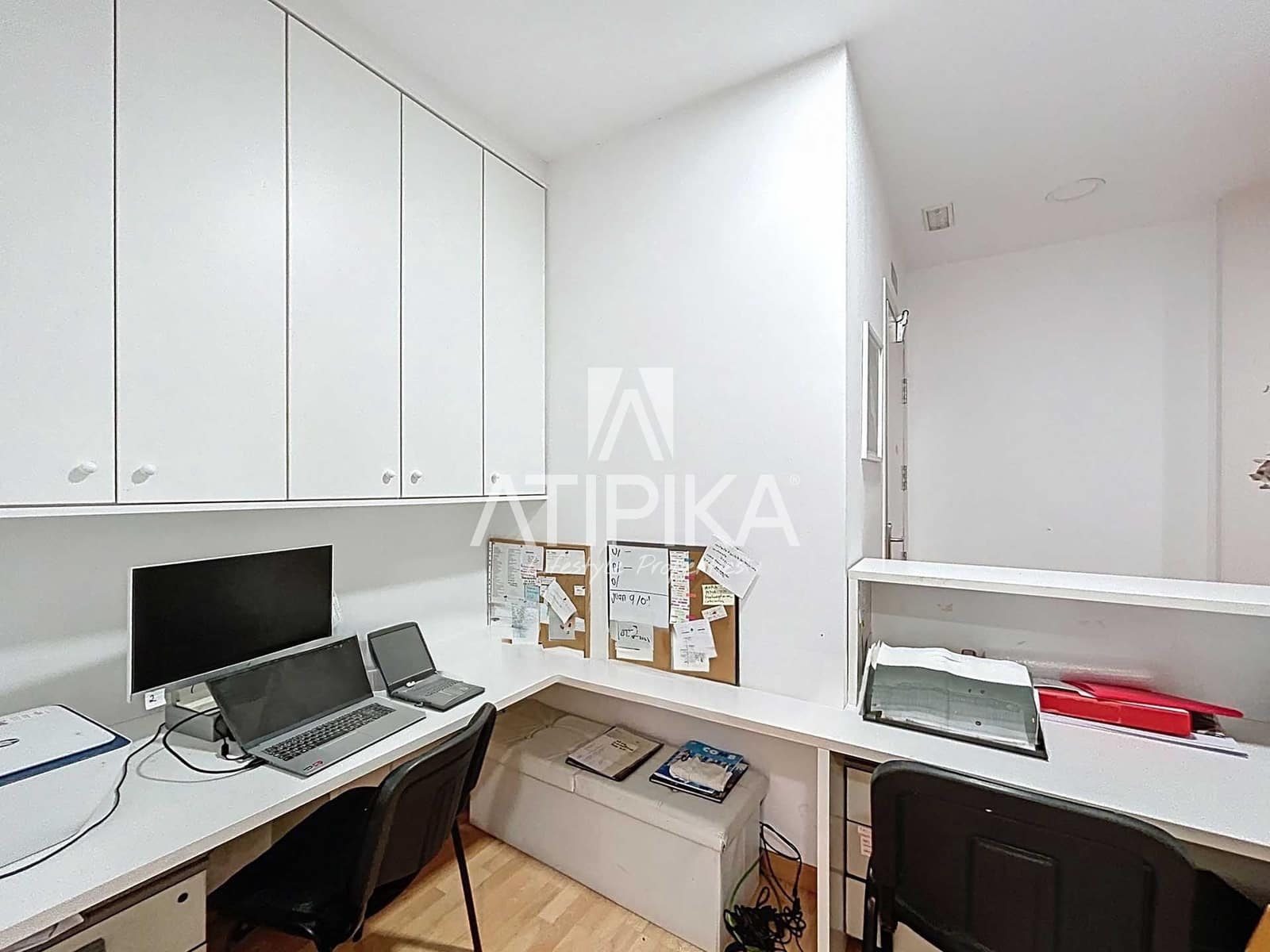 5 bedroom Commercial for rent in Barcelona city - € 3,500 (Ref: 9548713)