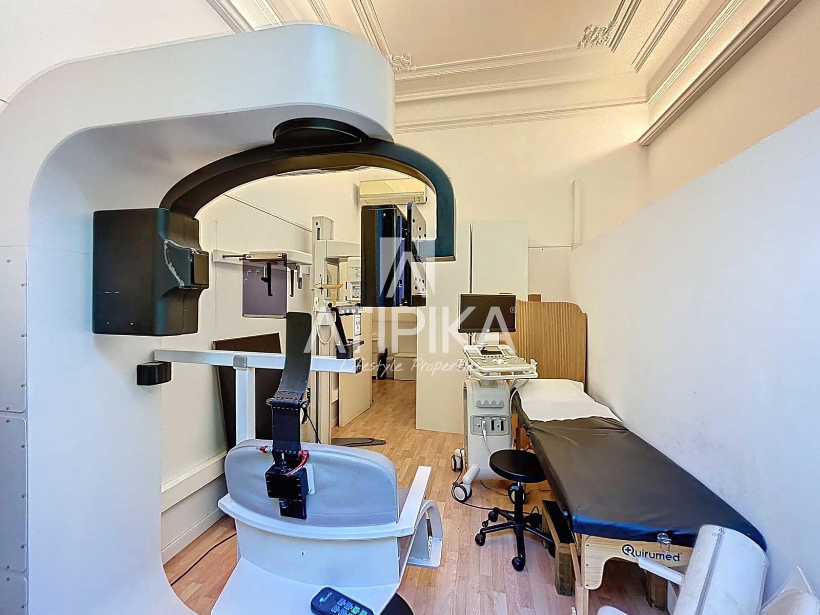 5 bedroom Commercial for rent in Barcelona city - € 3,500 (Ref: 9548713)