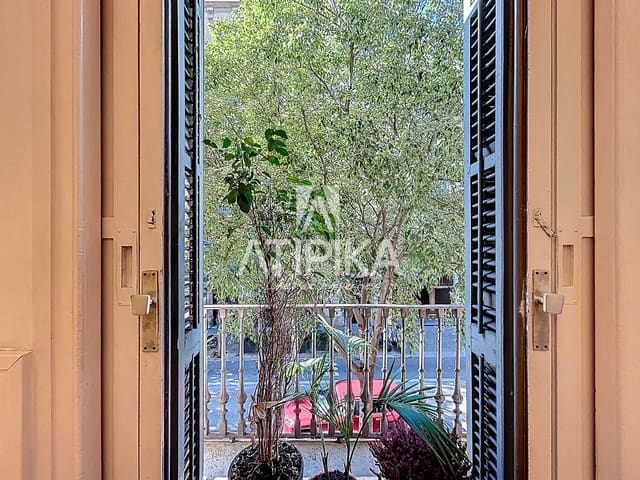 5 bedroom Commercial for rent in Barcelona city - € 3,500 (Ref: 9548713)