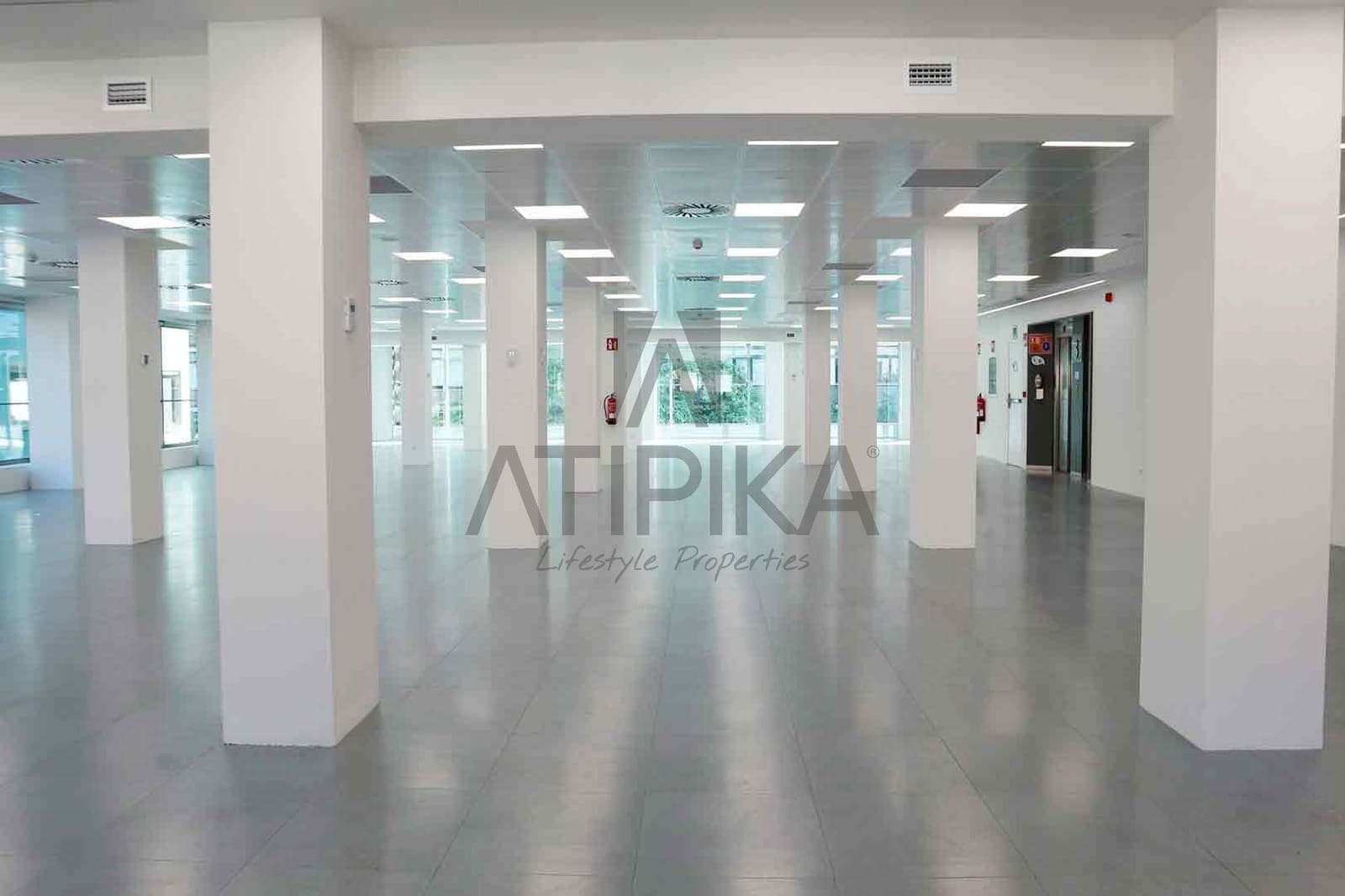 Kontor til leie i Barcelona by - € 16 750 (Ref: 9548721)