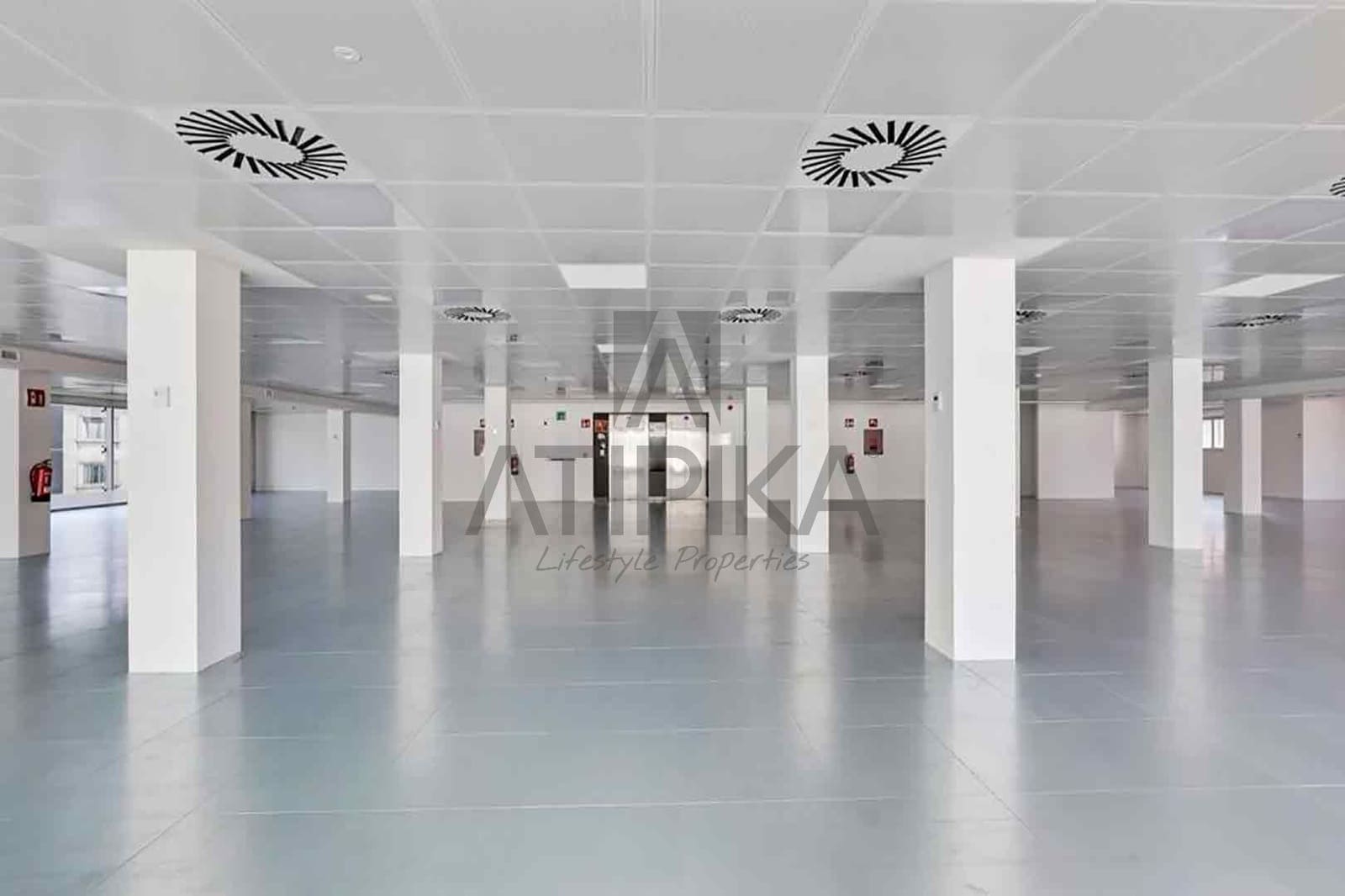 Kontor til leie i Barcelona by - € 16 750 (Ref: 9548721)