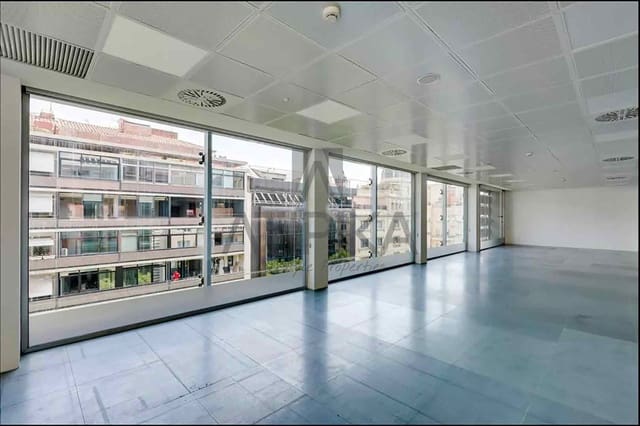 Kontor til leie i Barcelona by - € 16 750 (Ref: 9548721)