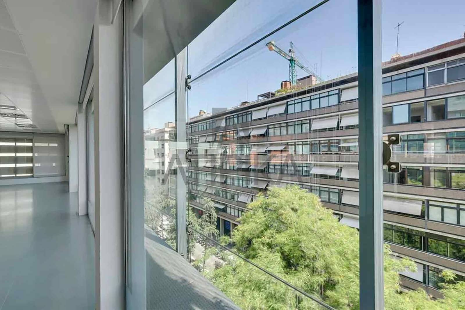 Kontor til leie i Barcelona by - € 16 750 (Ref: 9548721)