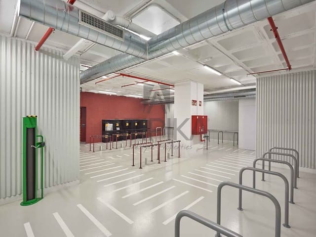 Kontor til leie i Barcelona by - € 6 498 (Ref: 9548723)