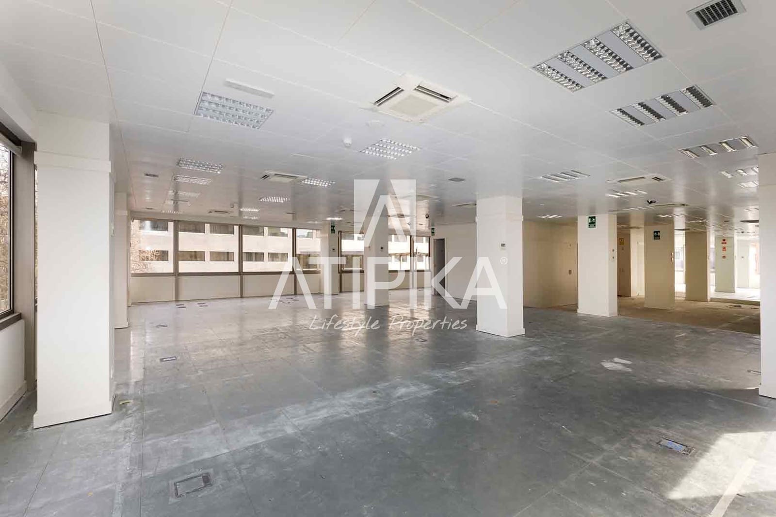 1 soverom Kontor til leie i Barcelona by - € 12 793 (Ref: 9548726)