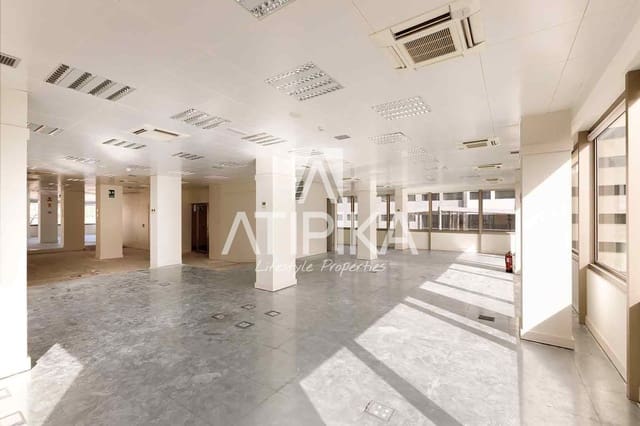 1 soverom Kontor til leie i Barcelona by - € 12 793 (Ref: 9548726)