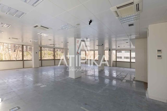 1 soverom Kontor til leie i Barcelona by - € 12 793 (Ref: 9548726)