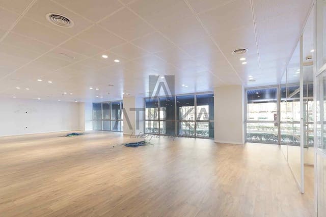 5 soverom Kontor til leie i Barcelona by - € 13 297 (Ref: 9548728)