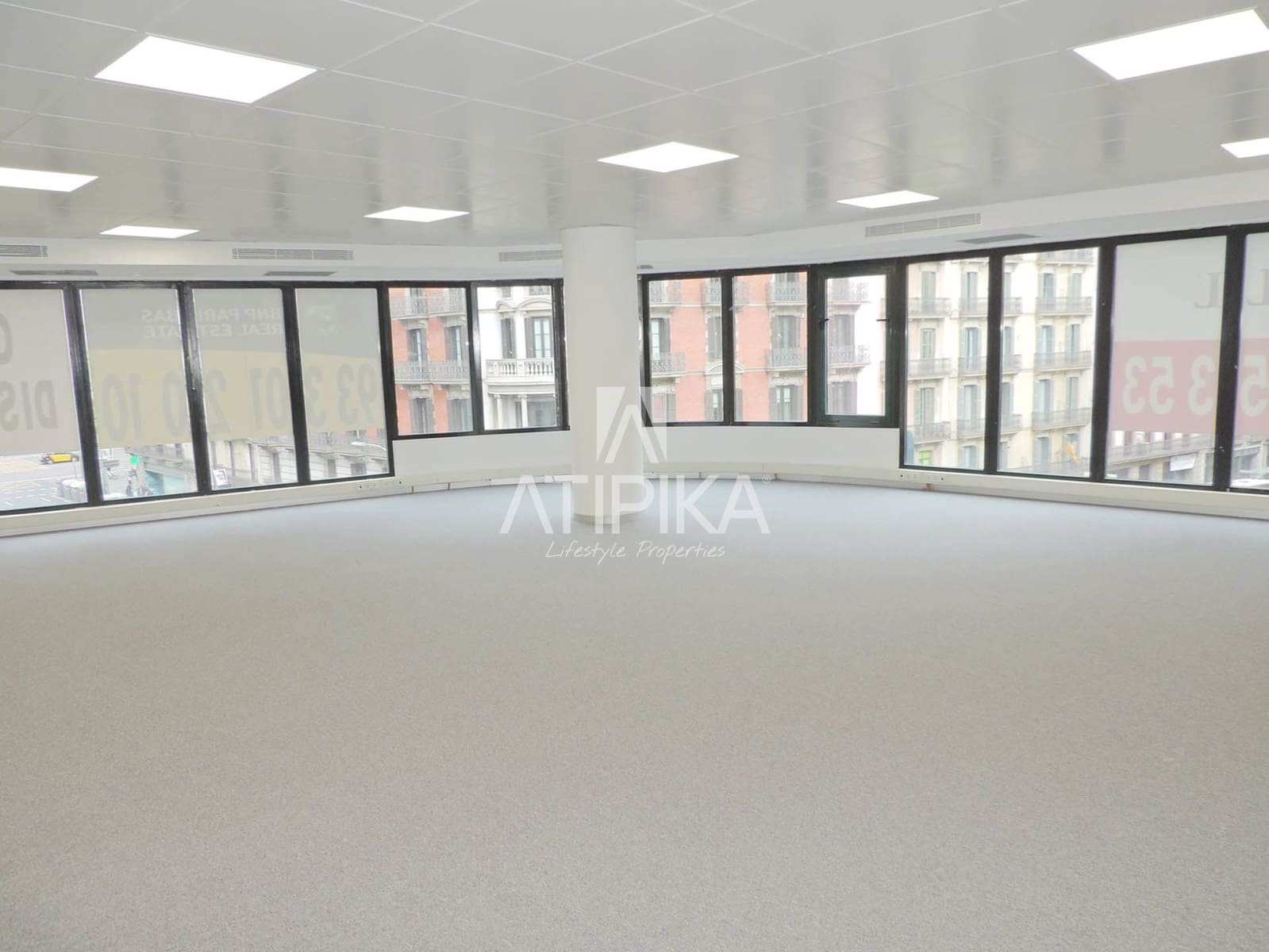 Kontor til leie i Barcelona by - € 10 089 (Ref: 9548730)