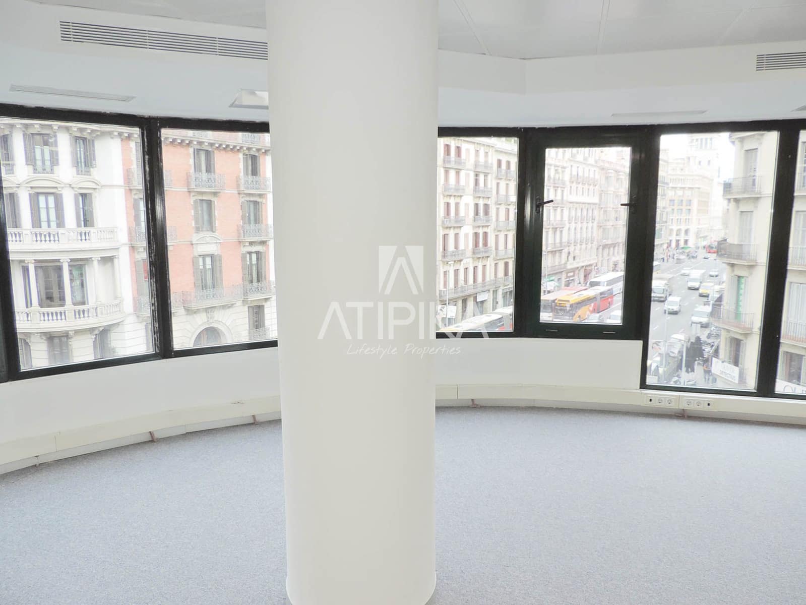 Kontor til leie i Barcelona by - € 10 089 (Ref: 9548730)