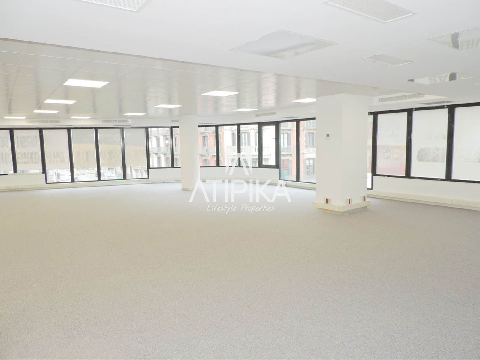 Kontor til leie i Barcelona by - € 10 089 (Ref: 9548730)