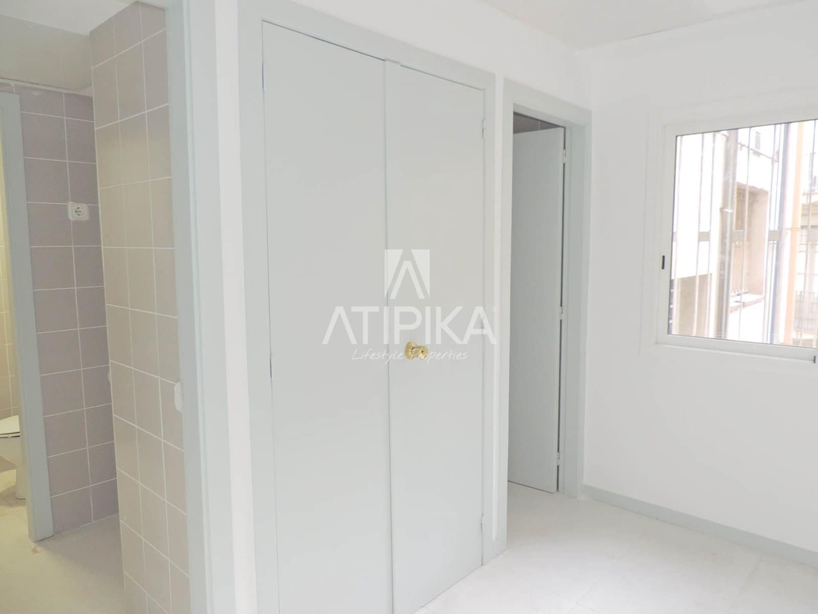 Kontor til leie i Barcelona by - € 10 089 (Ref: 9548730)