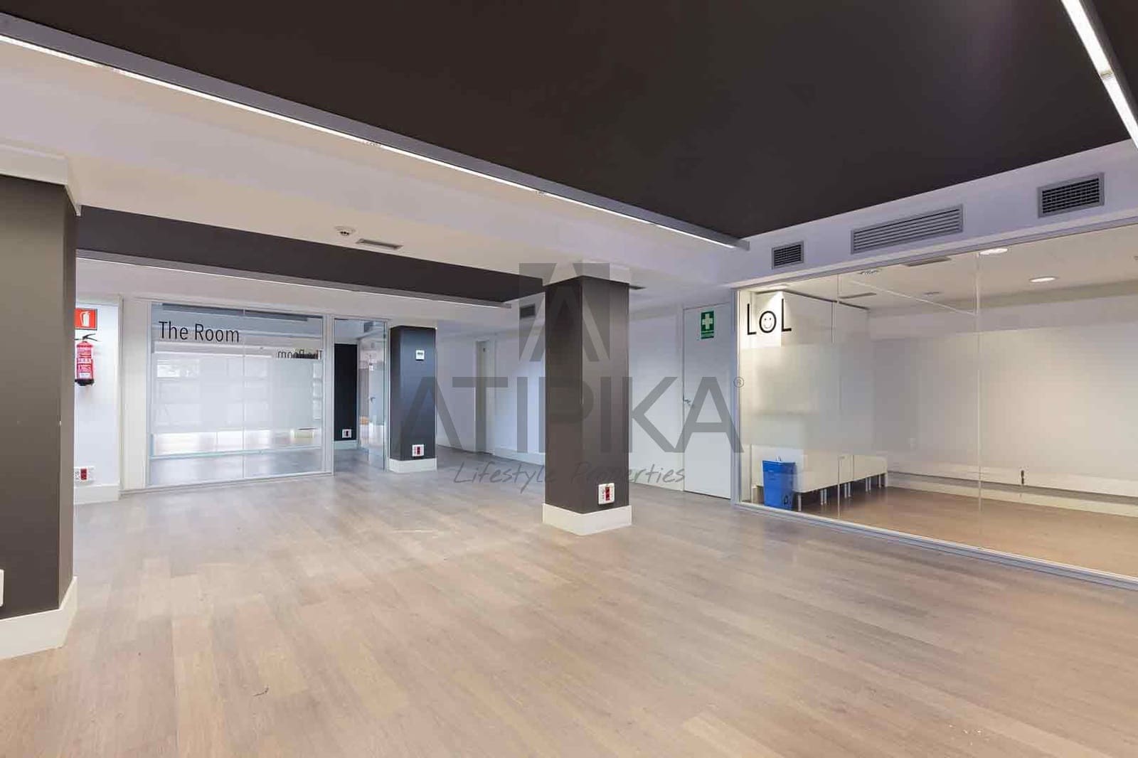 Oficina de 3 habitaciones en Barcelona ciudad en alquiler - 7.158 € (Ref: 9548731)