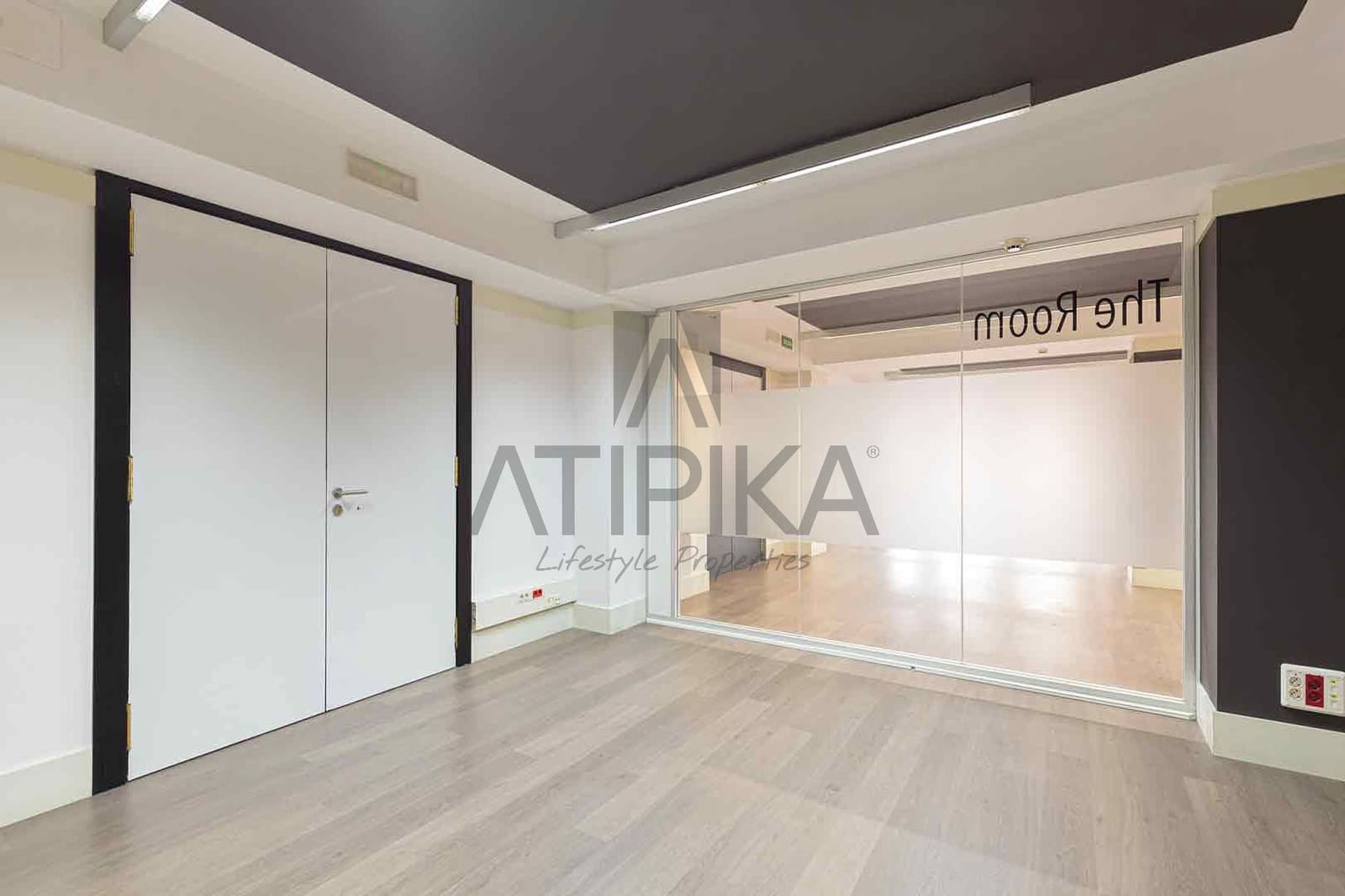 Oficina de 3 habitaciones en Barcelona ciudad en alquiler - 7.158 € (Ref: 9548731)