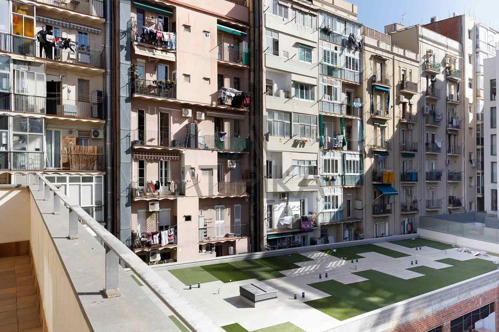 Oficina de 3 habitaciones en Barcelona ciudad en alquiler - 7.158 € (Ref: 9548731)