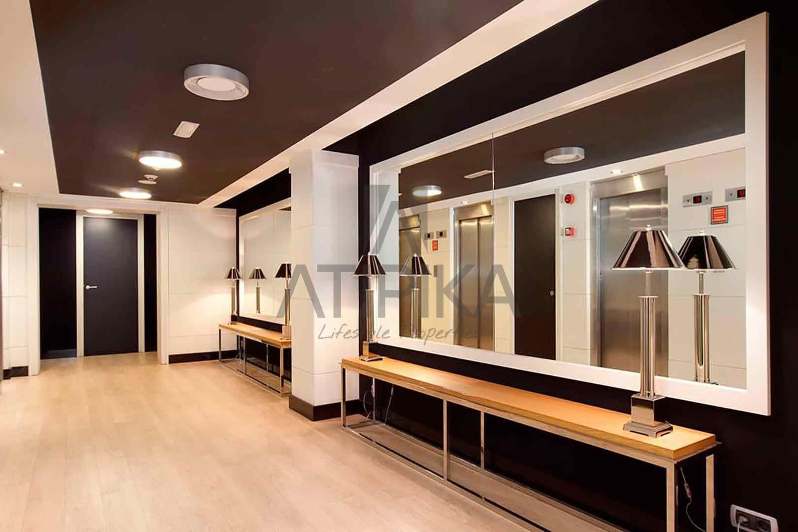 Oficina de 3 habitaciones en Barcelona ciudad en alquiler - 7.158 € (Ref: 9548731)