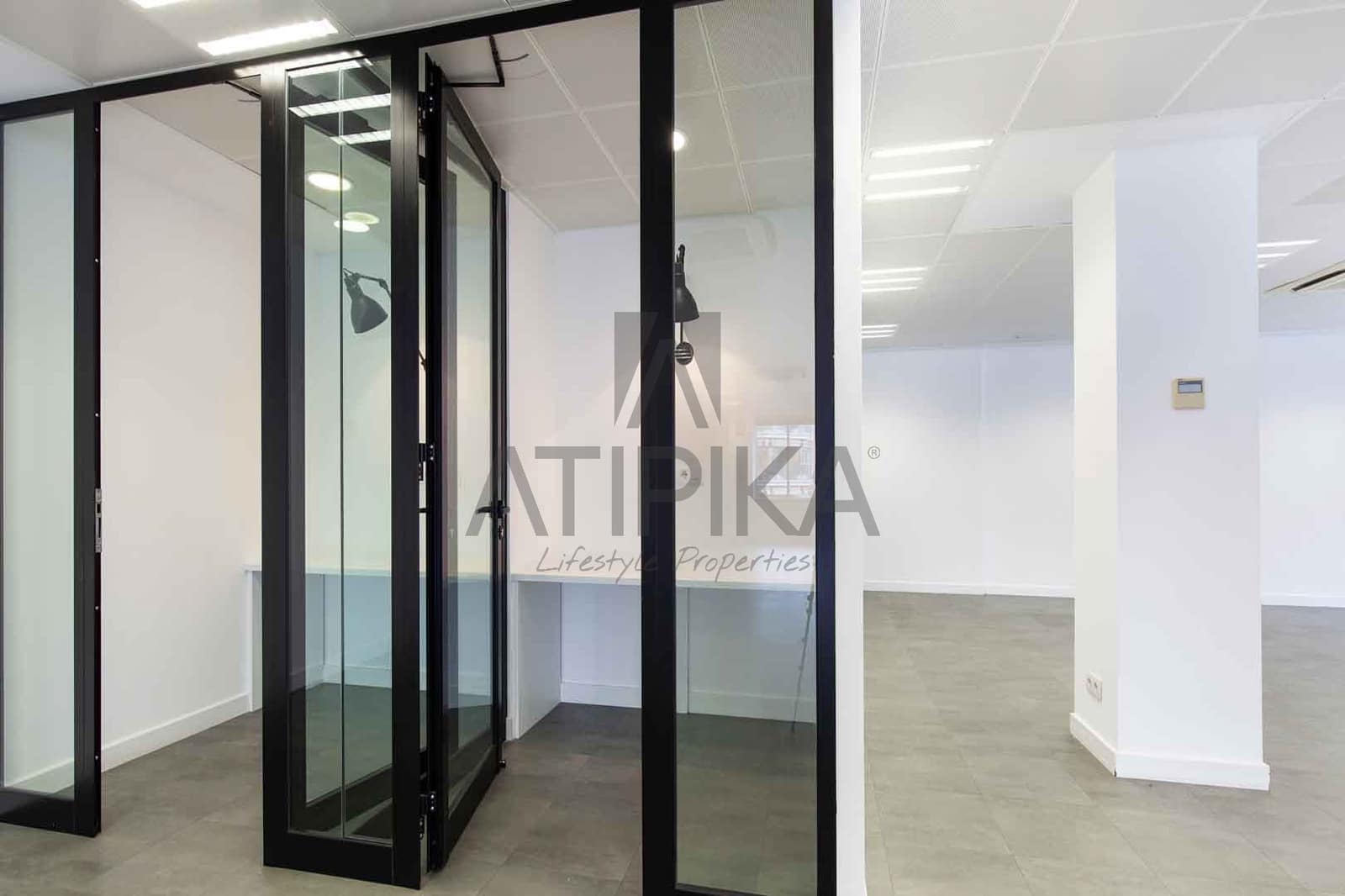 2 soverom Kontor til leie i Barcelona by - € 15 818 (Ref: 9548732)