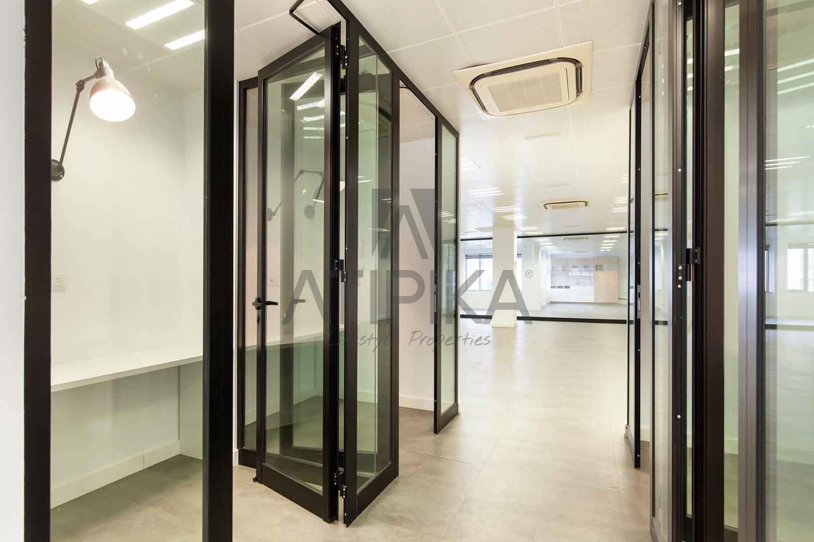 2 soverom Kontor til leie i Barcelona by - € 15 818 (Ref: 9548732)