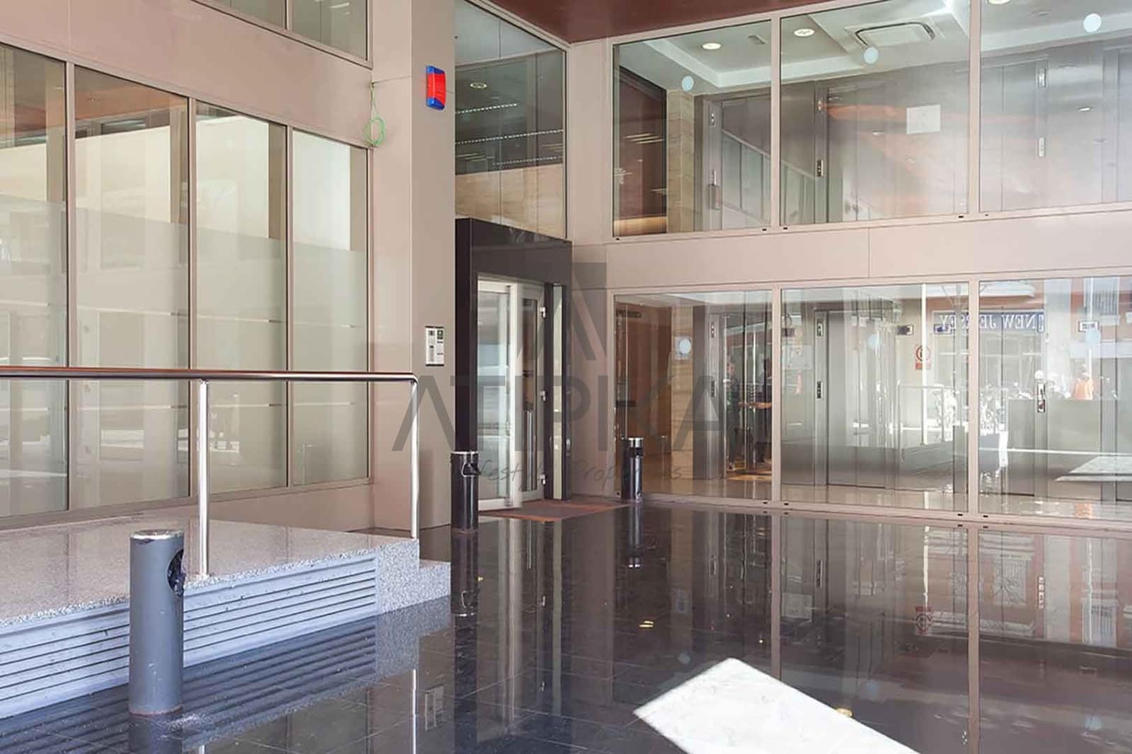 2 soverom Kontor til leie i Barcelona by - € 15 818 (Ref: 9548732)