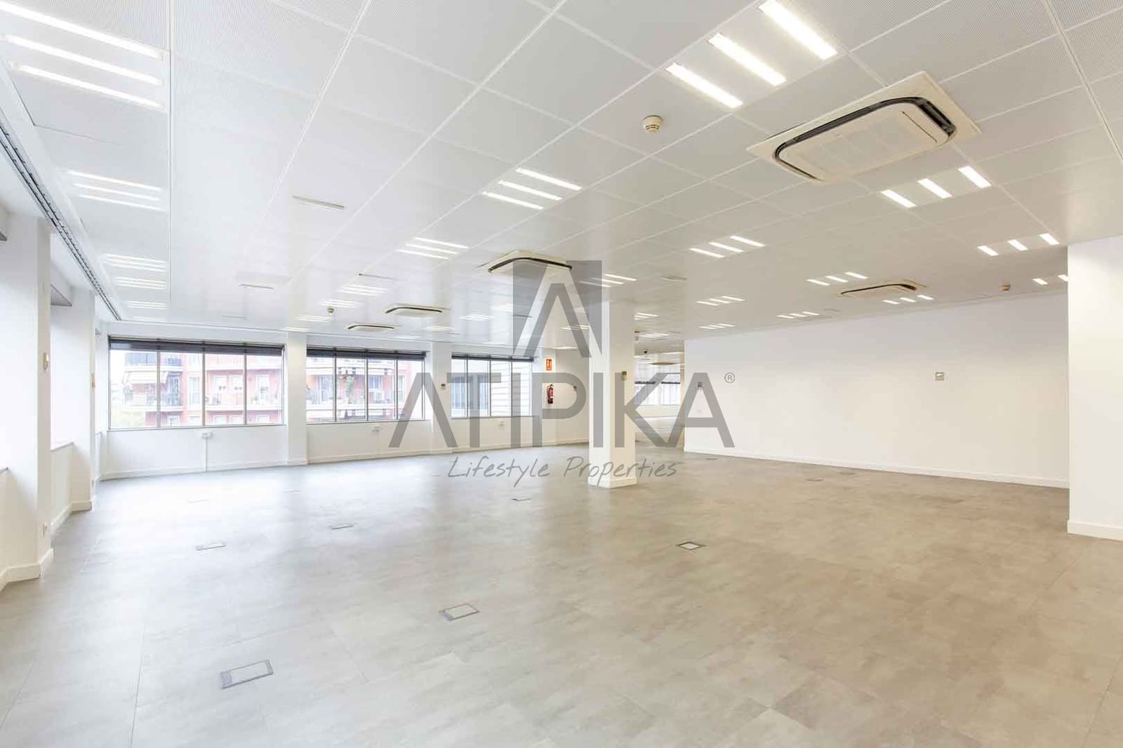 2 soverom Kontor til leie i Barcelona by - € 15 818 (Ref: 9548732)