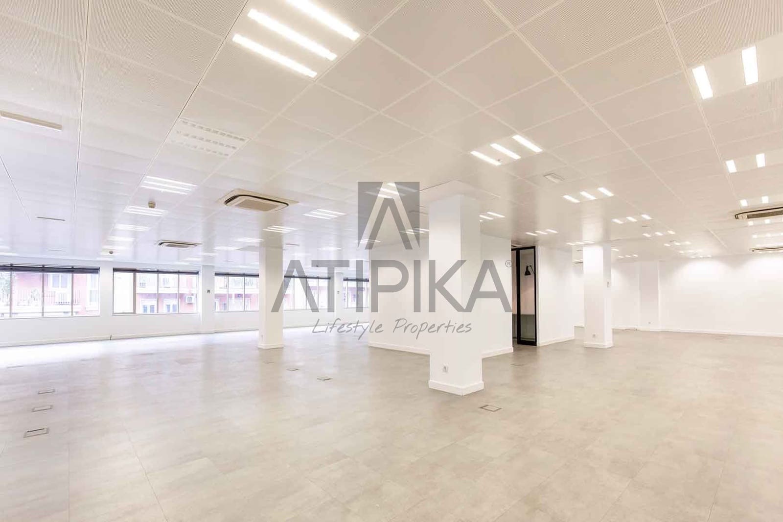 2 soverom Kontor til leie i Barcelona by - € 15 818 (Ref: 9548732)