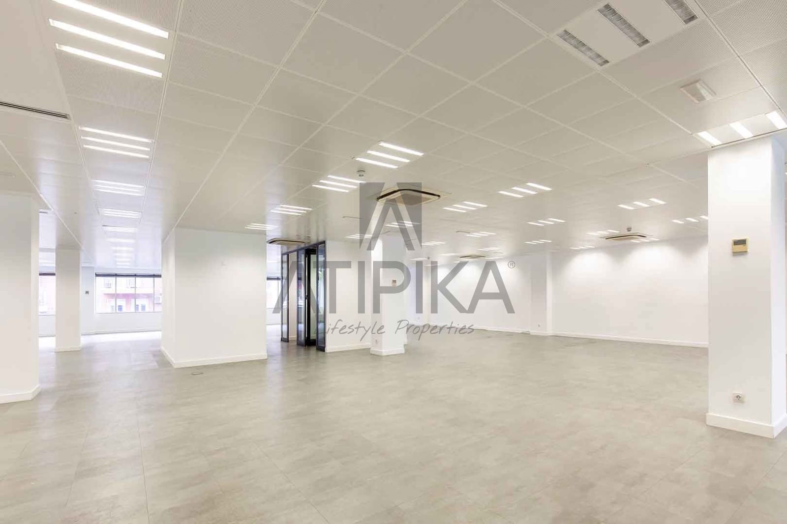 2 soverom Kontor til leie i Barcelona by - € 15 818 (Ref: 9548732)