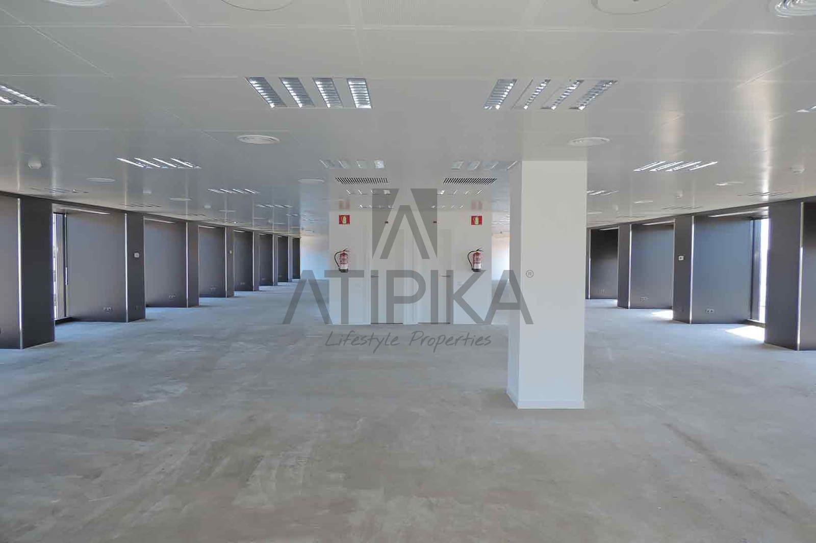 1 soverom Kontor til leie i Barcelona by - € 6 696 (Ref: 9548733)