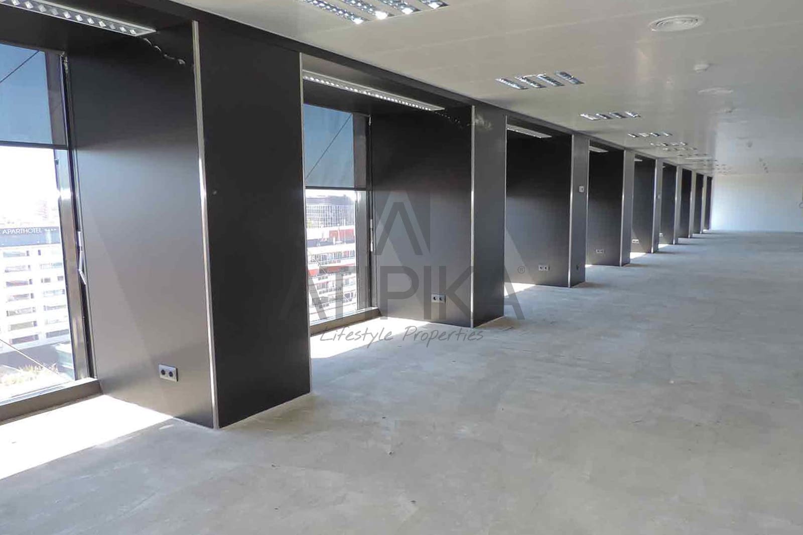 1 soverom Kontor til leie i Barcelona by - € 6 696 (Ref: 9548733)