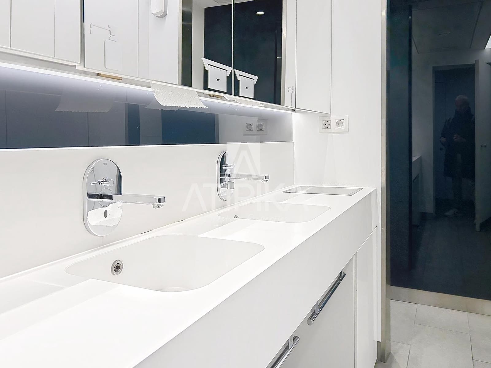 1 bedroom Office for rent in Barcelona city with garage - € 7,896 (Ref: 9548734)