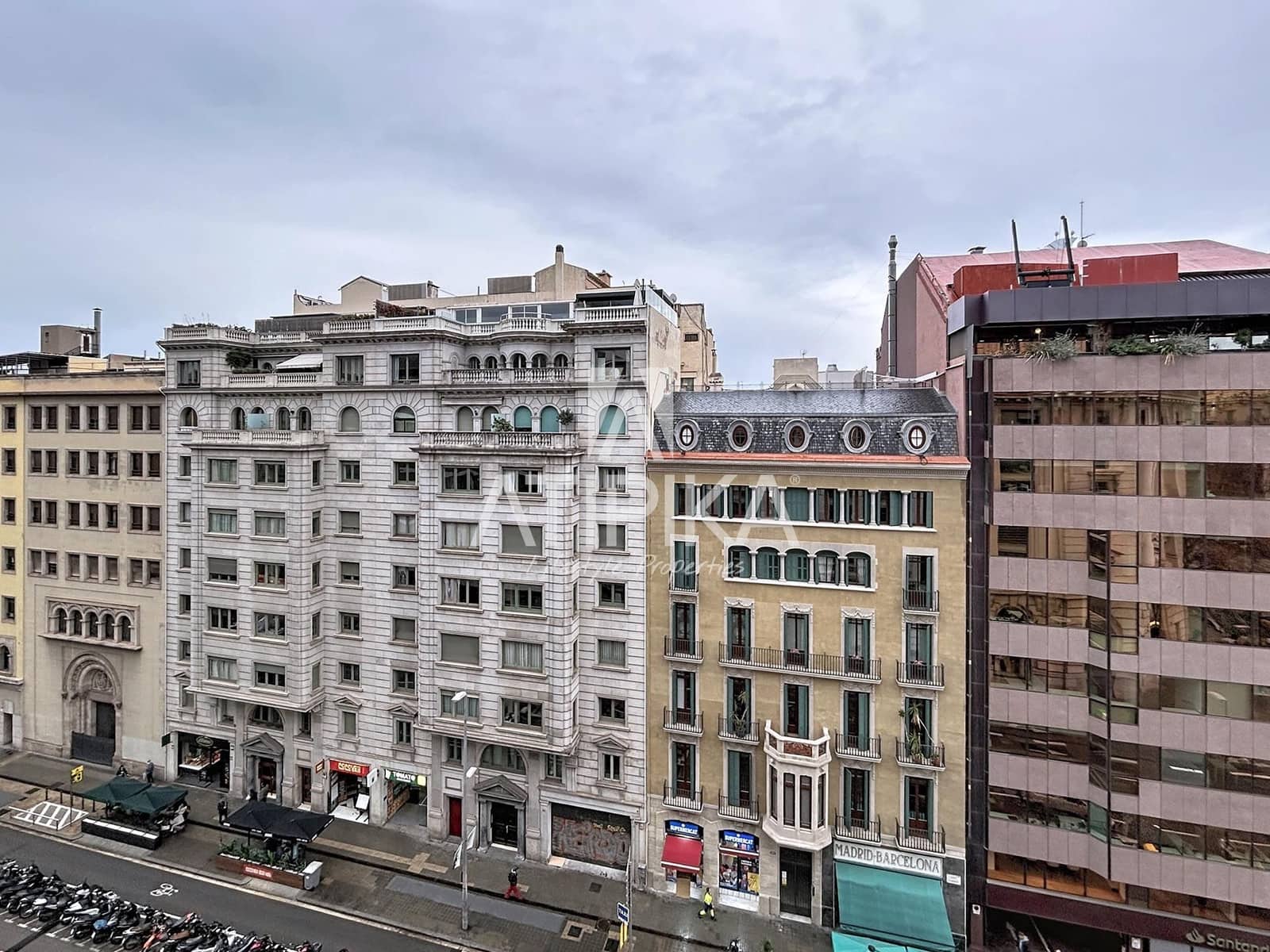 1 bedroom Office for rent in Barcelona city with garage - € 7,896 (Ref: 9548734)
