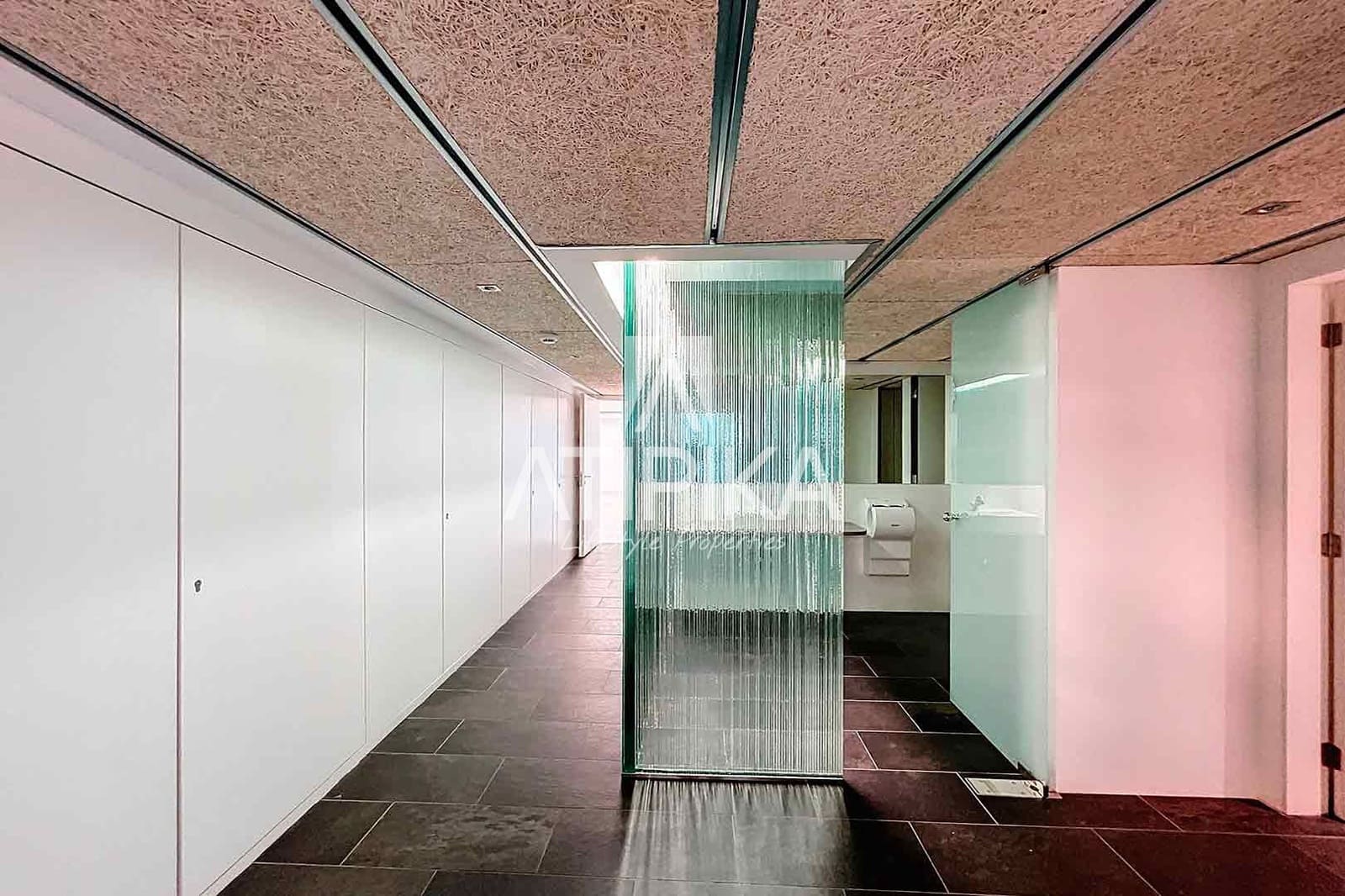 Kontor til leie i Barcelona by - € 13 500 (Ref: 9548736)