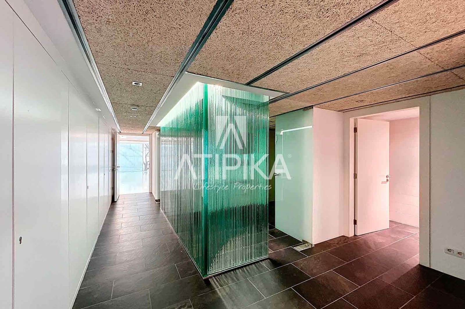 Kontor til leie i Barcelona by - € 13 500 (Ref: 9548736)