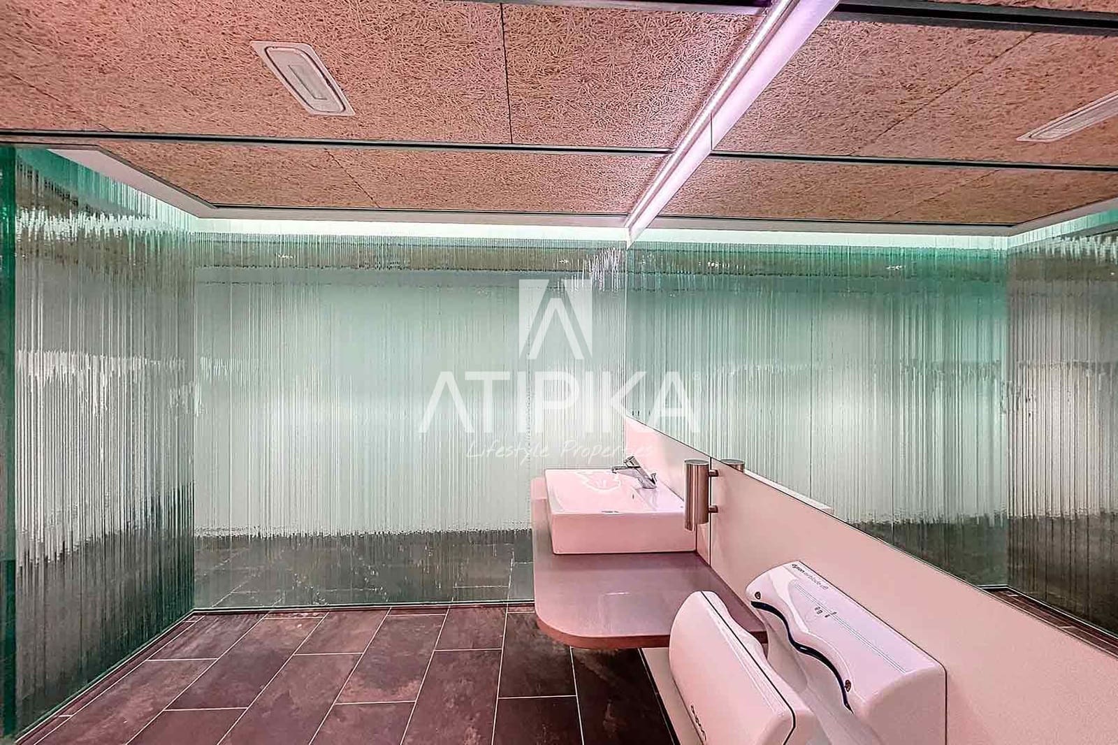 Kontor til leie i Barcelona by - € 13 500 (Ref: 9548736)