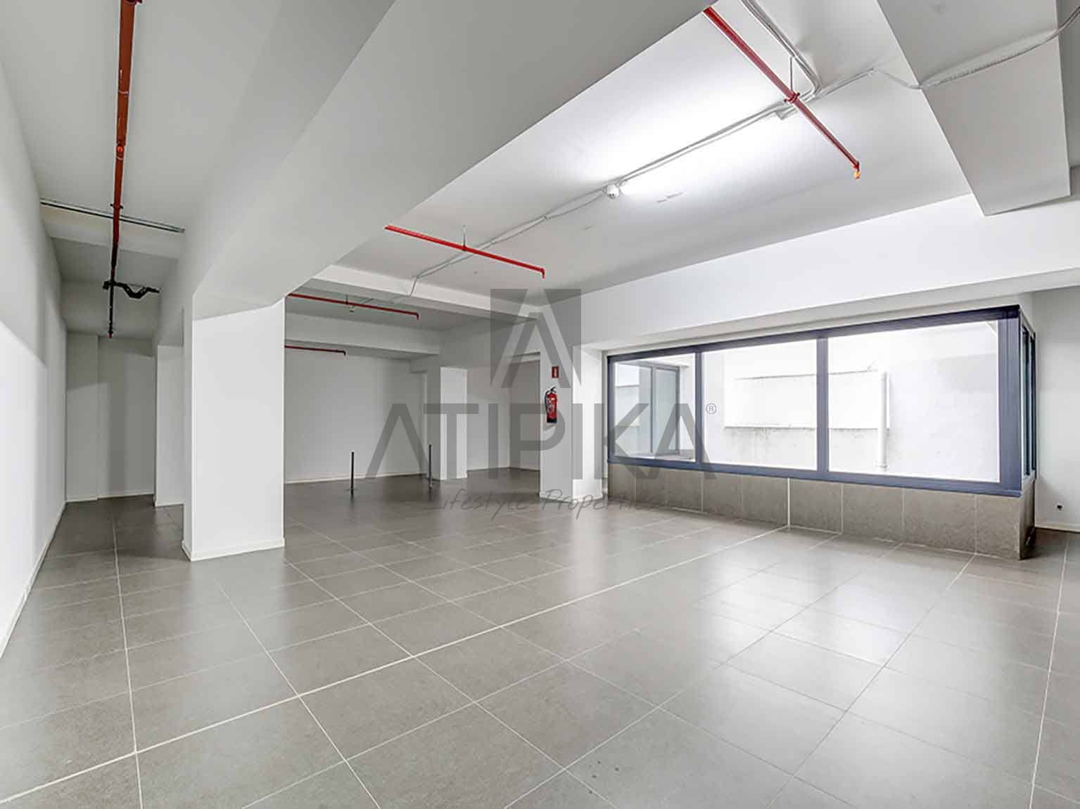15 bedroom Office for rent in Barcelona city - € 39,845 (Ref: 9548738)