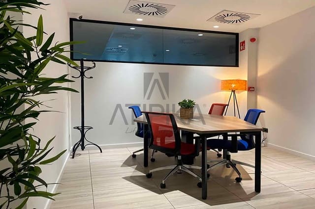 10 soverom Kontor til leie i Barcelona by - € 6 000 (Ref: 9548741)