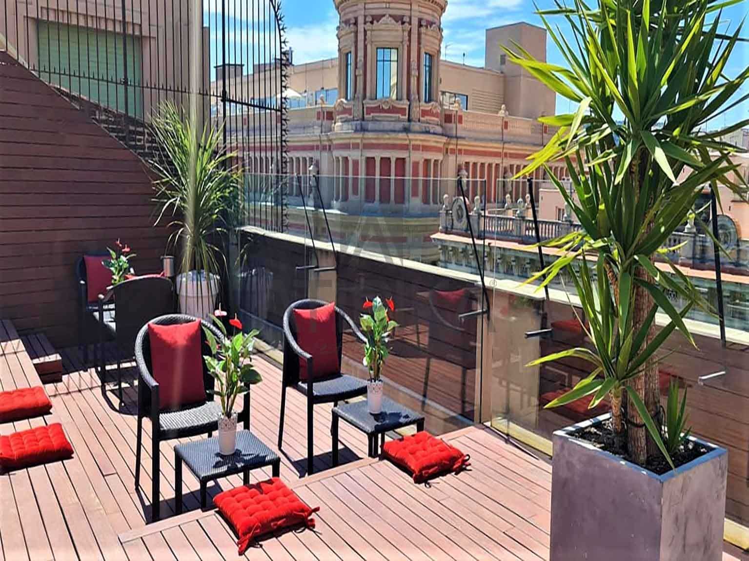 10 soverom Kontor til leie i Barcelona by - € 15 000 (Ref: 9548742)