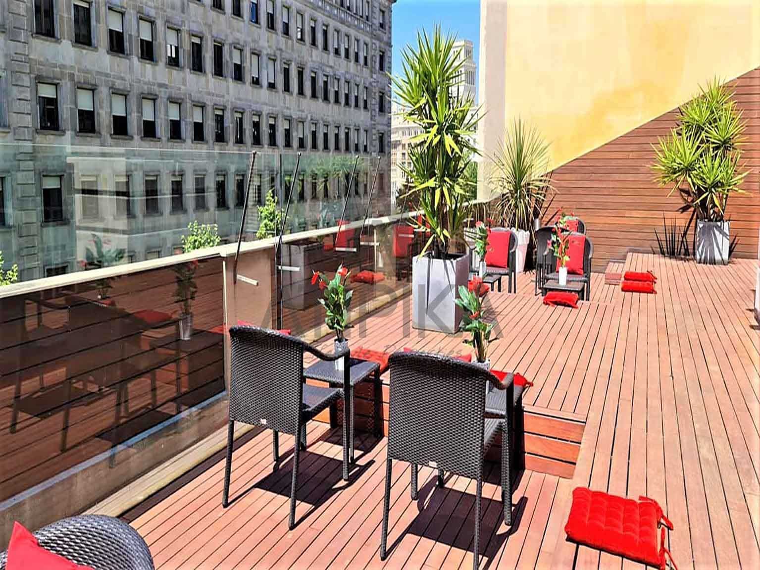 10 soverom Kontor til leie i Barcelona by - € 15 000 (Ref: 9548742)