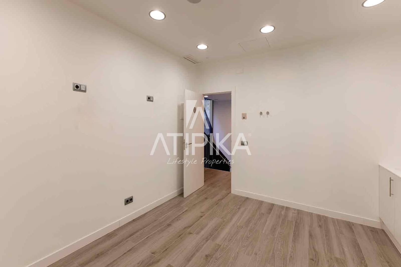 2 sovrum Kommersiell att hyra i Barcelona stad - 24 003 € (Ref: 9548744)