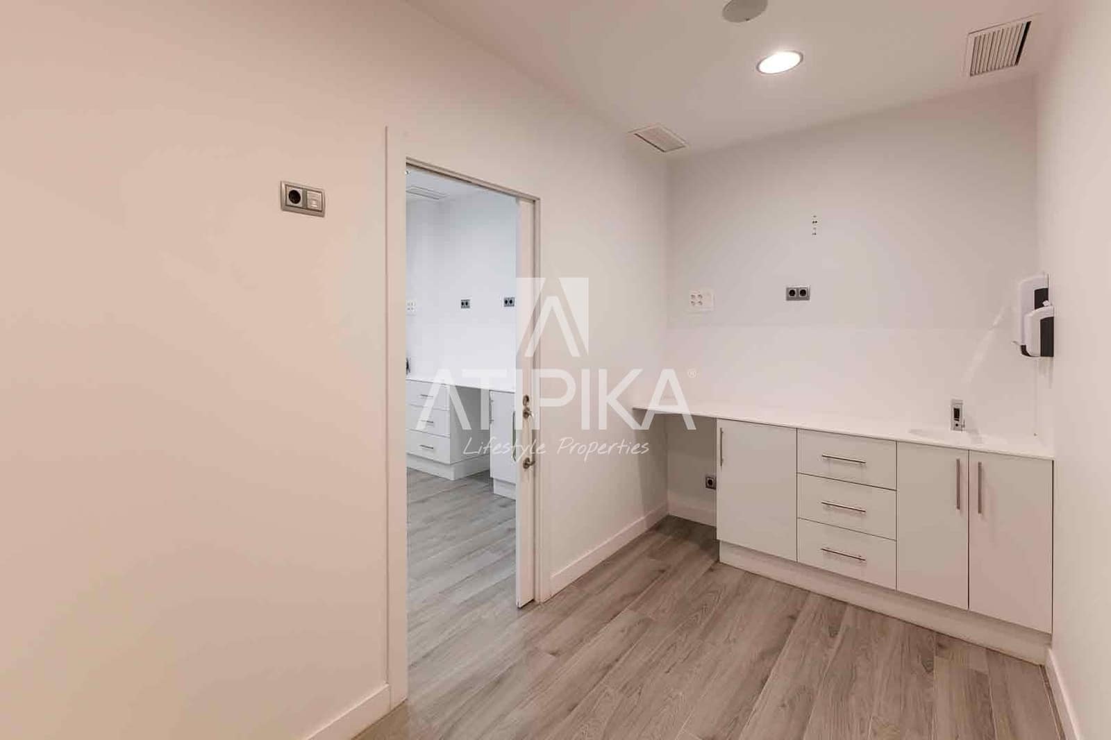 2 sovrum Kommersiell att hyra i Barcelona stad - 24 003 € (Ref: 9548744)