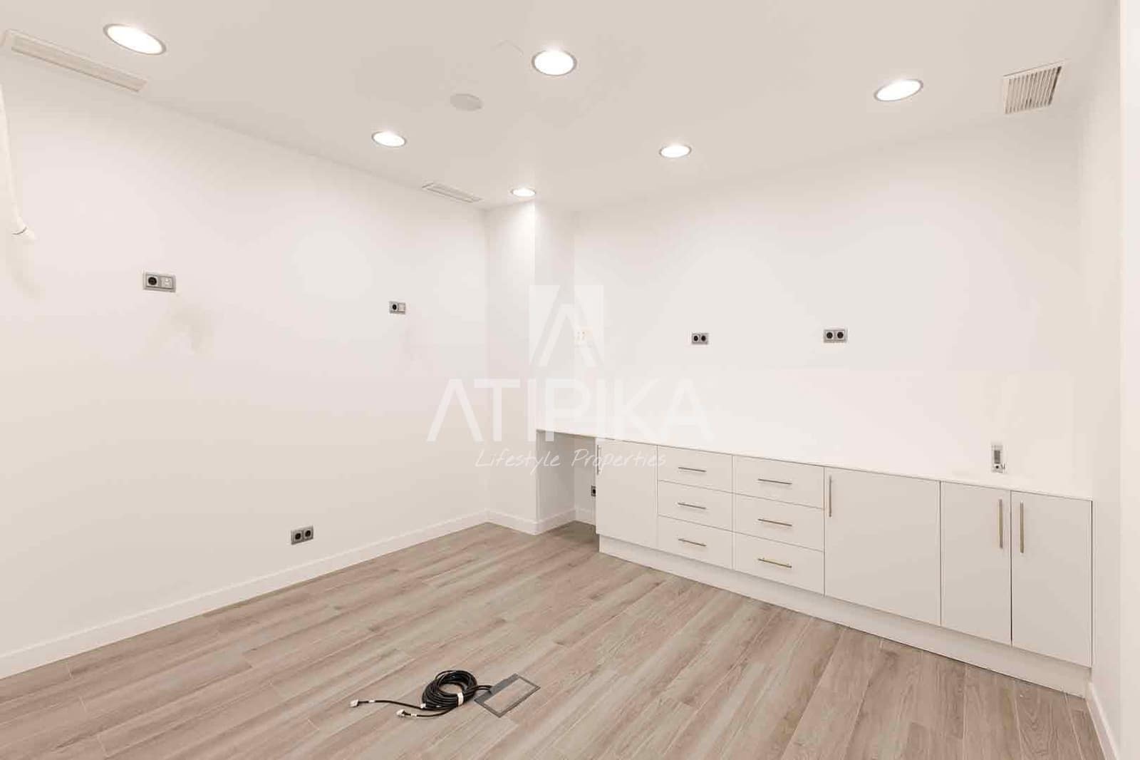 2 sovrum Kommersiell att hyra i Barcelona stad - 24 003 € (Ref: 9548744)