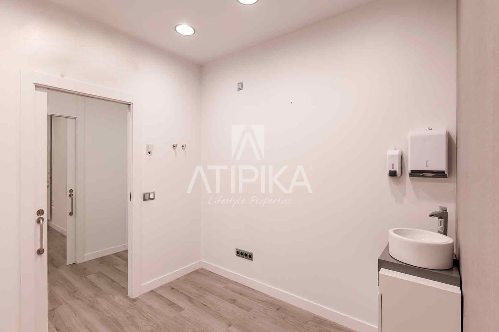 2 sovrum Kommersiell att hyra i Barcelona stad - 24 003 € (Ref: 9548744)