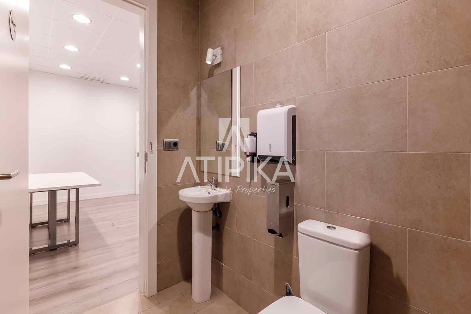2 sovrum Kommersiell att hyra i Barcelona stad - 24 003 € (Ref: 9548744)