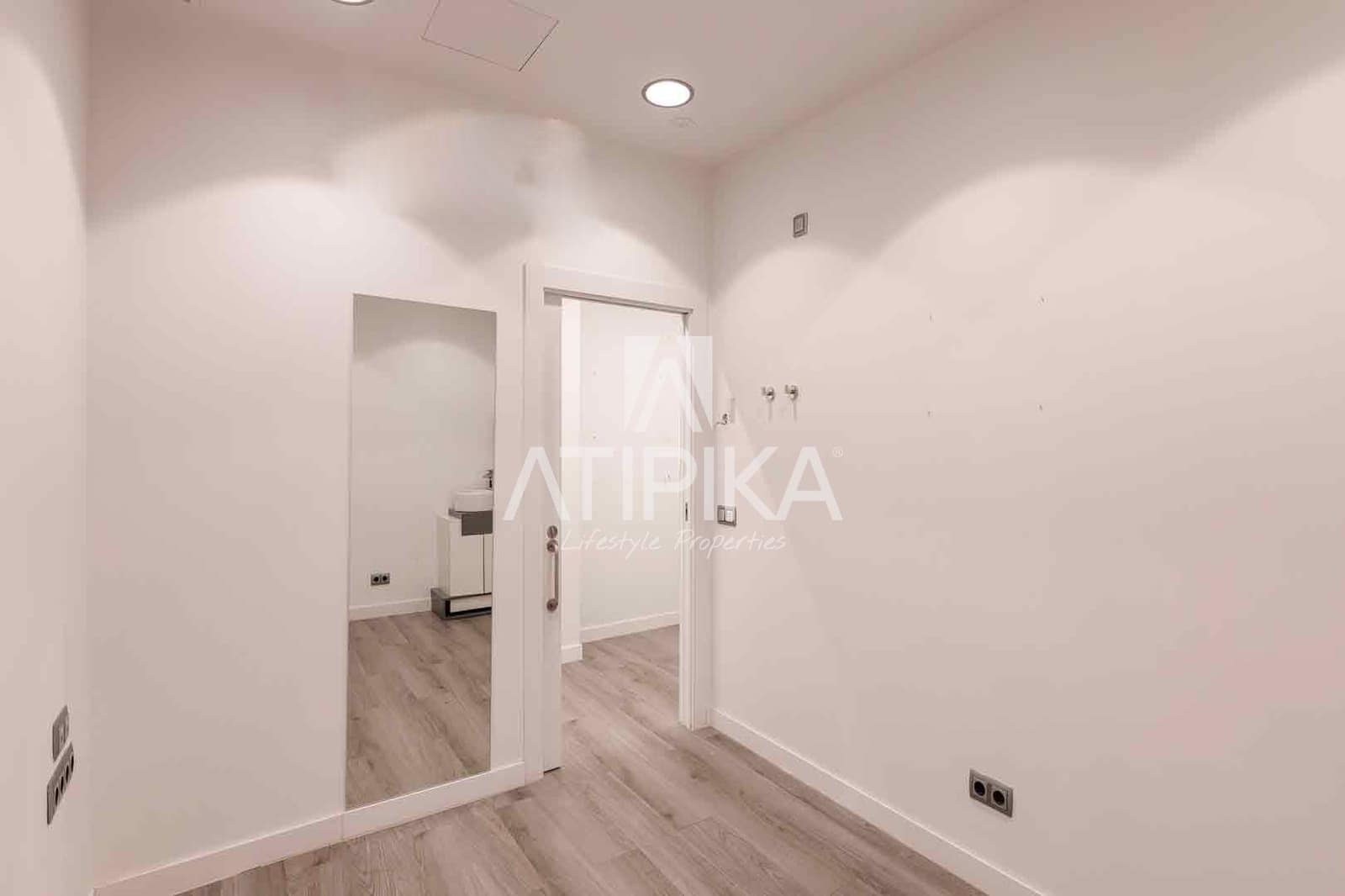 2 sovrum Kommersiell att hyra i Barcelona stad - 24 003 € (Ref: 9548744)