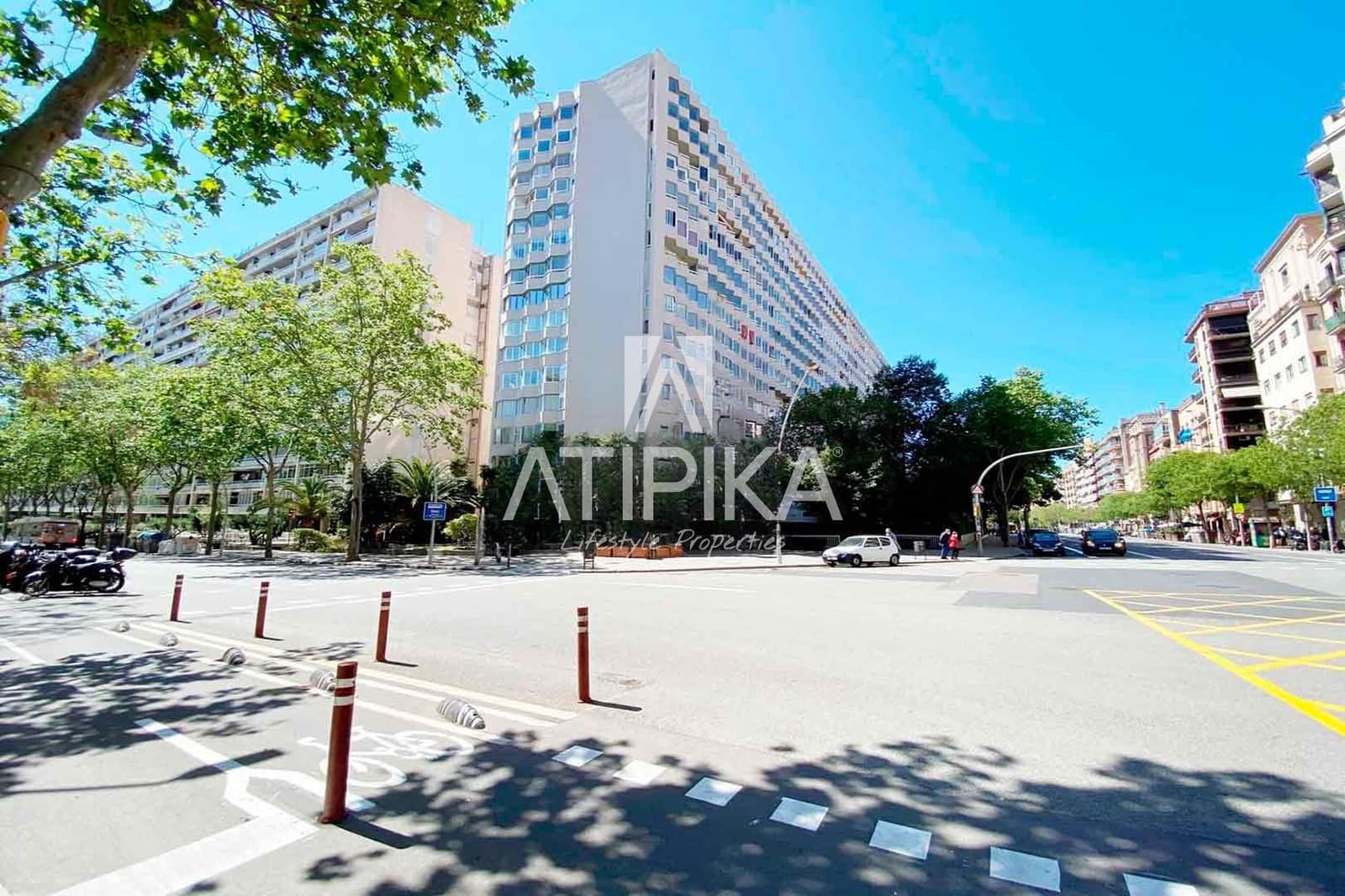 1 soverom Kontor til leie i Barcelona by - € 7 290 (Ref: 9548748)